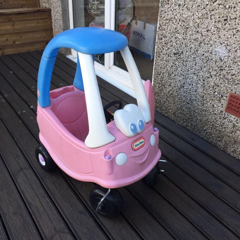Cosy coupe car