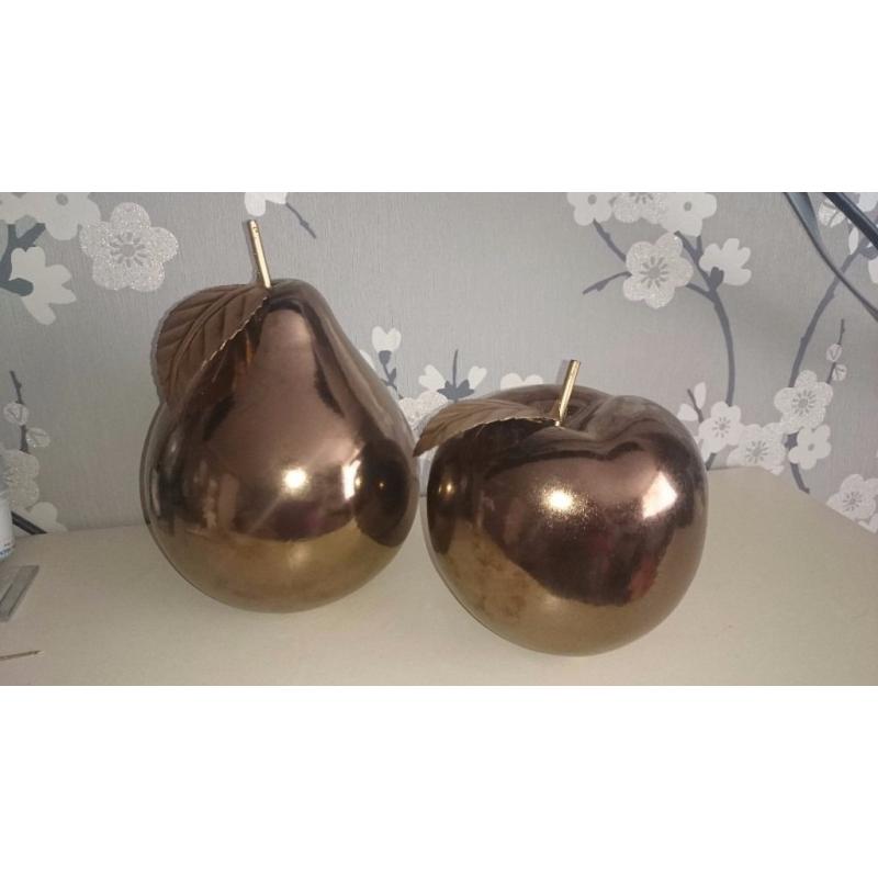 Decorative apple & pear