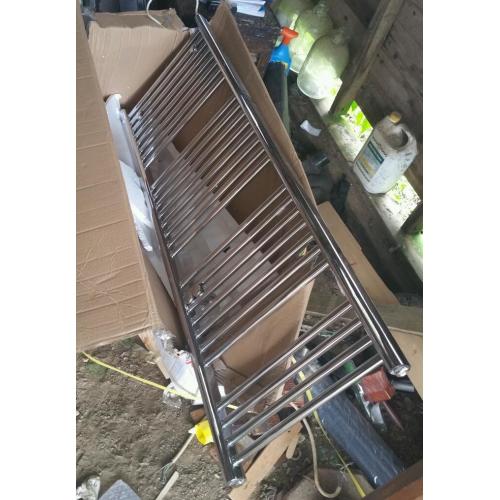 Electric towel heater