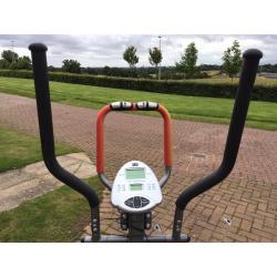 Body Sculpture Cross Trainer / Elliptical Strider