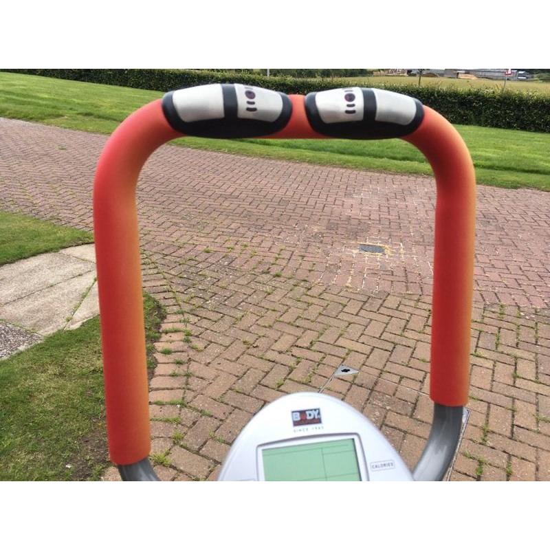 Body Sculpture Cross Trainer / Elliptical Strider