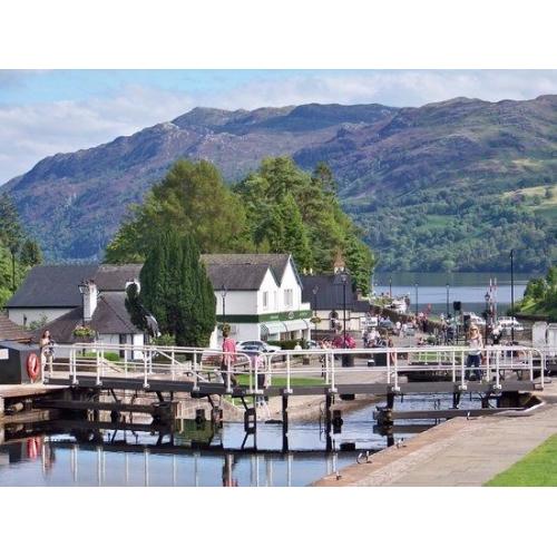 Live and Work in Loch Ness - For 1 person or couple/friends
