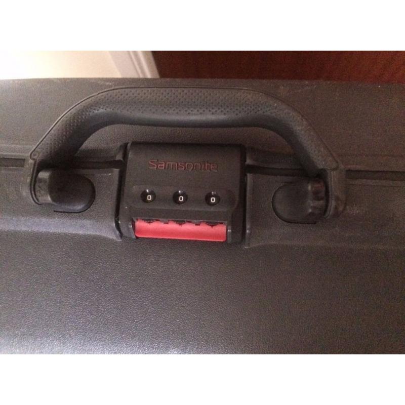 SAMSONITE Hard Shell Suitcase