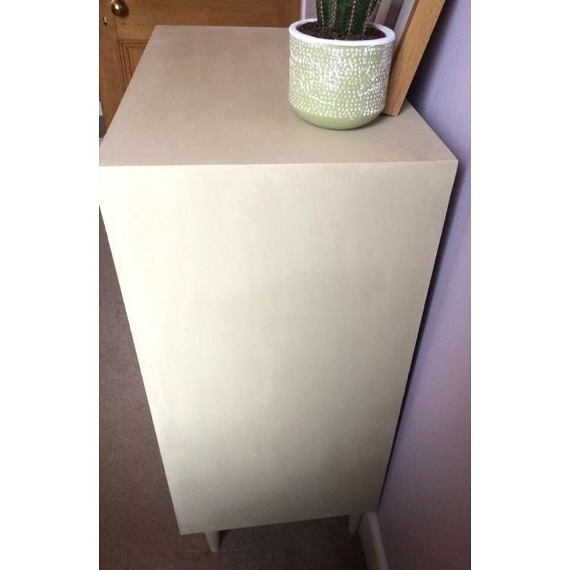 Vintage painted chest of drawers
