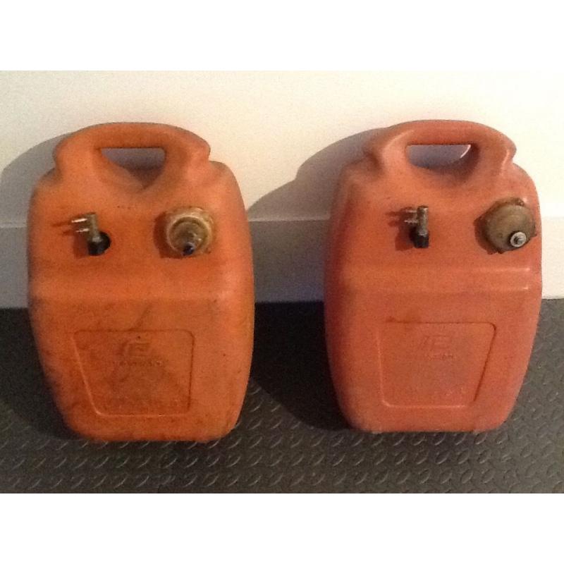 2 x Outboard Fuel Tanks (5 Gallons)