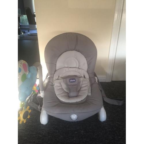 Chicco baby bouncer grey