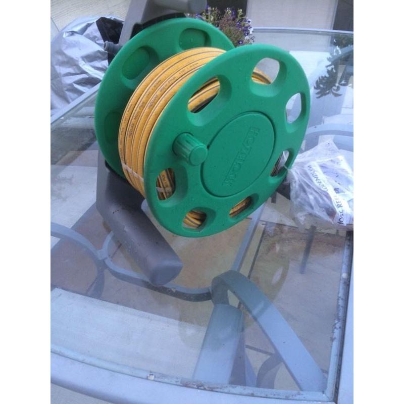 New Hozelock wall mounted hoze
