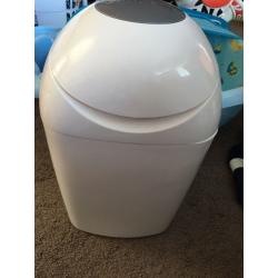 Tommee tippee nappy bin