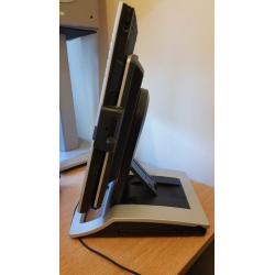 Windows 7 Fujitsu Stylistic ST5112 Tablet with DVD Drive Docking Station