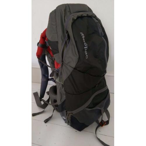 Macpac child/toddler carrier. Fantastic conditon