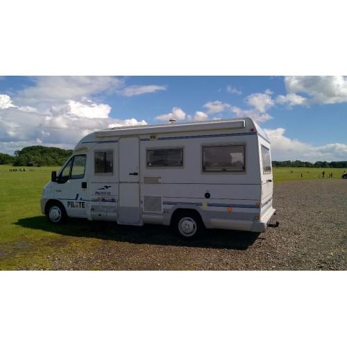 PEUGEOT BOXER PILOTE 2.4 Turbo 2 berth