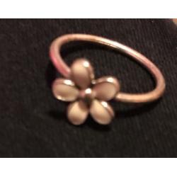 Daisy Pandora Ring