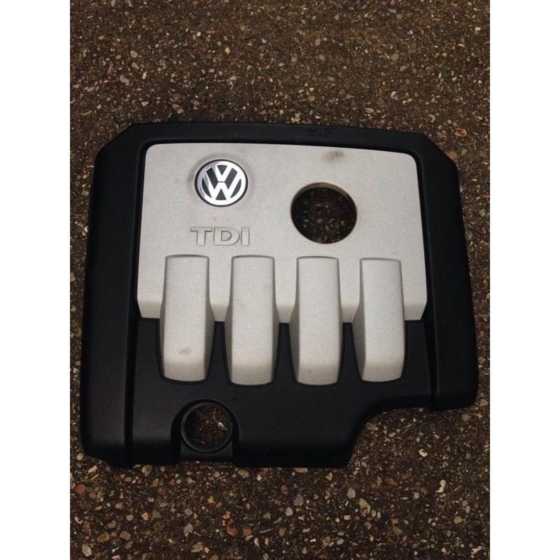Golf engine cover 04/08