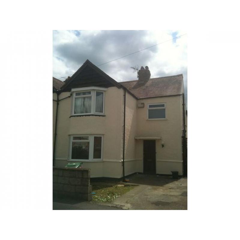 Double room to let in coverley road Headington and Coverley road