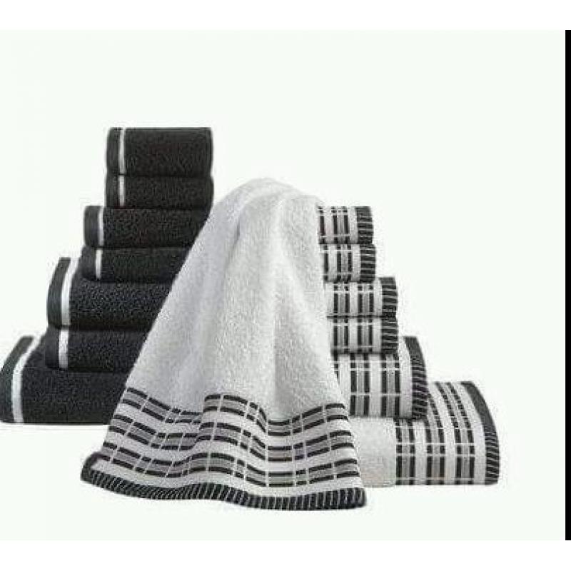BRAND NEW 14 Piece Towel Set