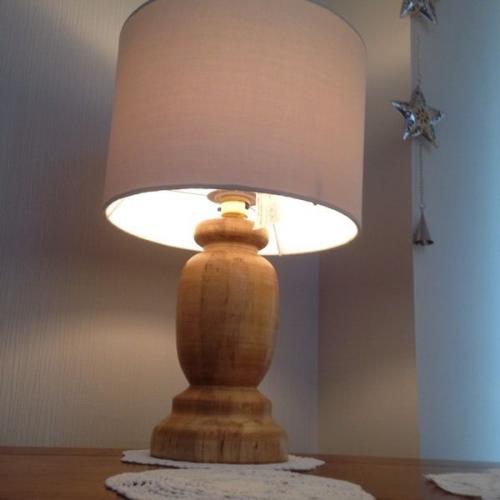 Table lamp