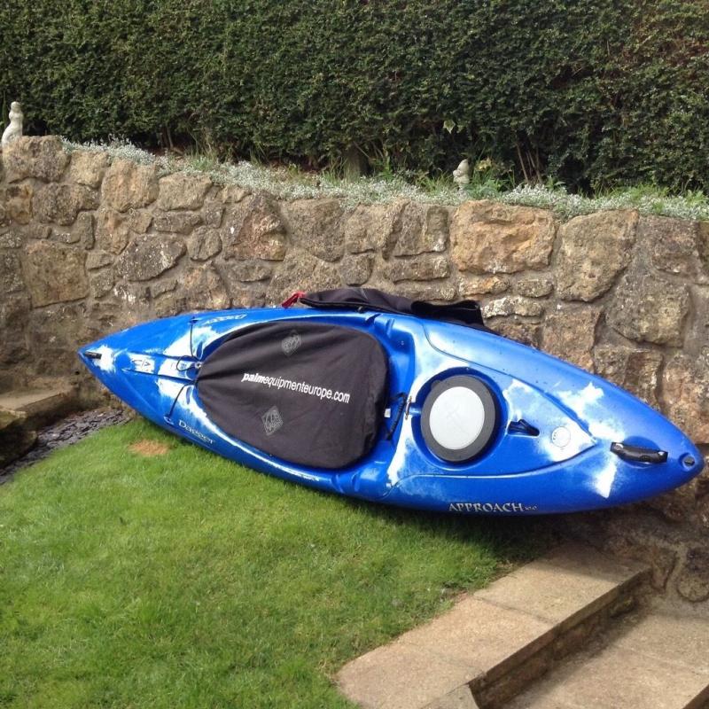 10ft dagger approach kayak with full brand new kit
