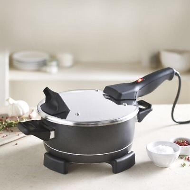 Remoska standard tabletop cooker with recipe book