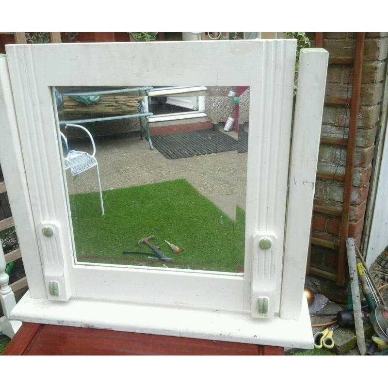 Dressing table mirror