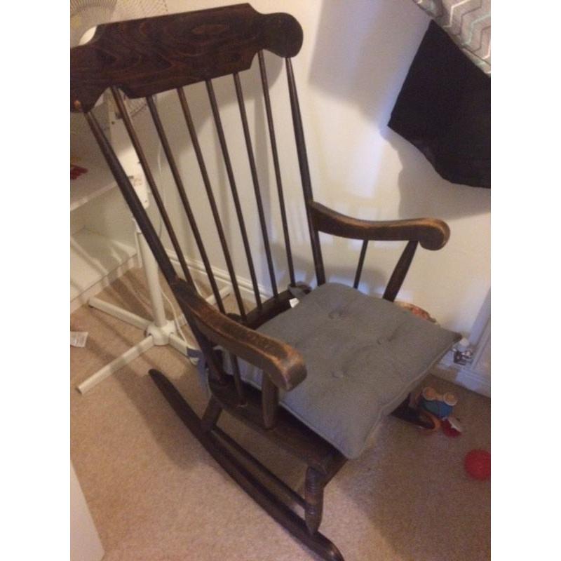 Rocking Chair NEEDS TO BE GONE!! Asap
