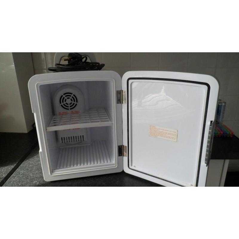 PACO THERMO ELECTRIC COOLER & WARMER