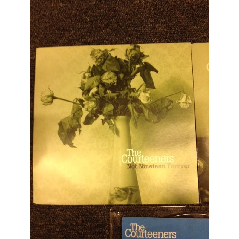 The courteeners 3 piece 7" vinyl set
