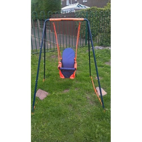 baby swing in near brand new cheap sale