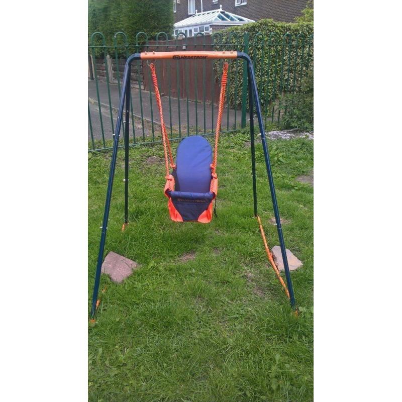 baby swing in near brand new cheap sale