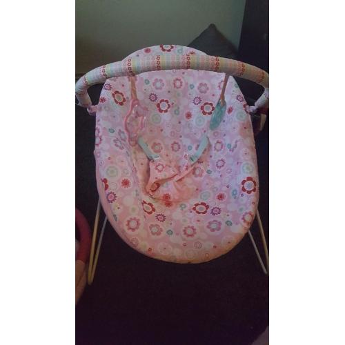 Baby girl bouncer & mat