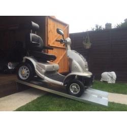 4800 WORTH TGA BREEZE IV - SUPER HEAVY DUTY MOBILITY SCOOTER - TOP OF THE RANGE