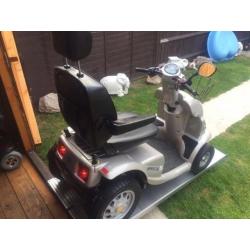 4800 WORTH TGA BREEZE IV - SUPER HEAVY DUTY MOBILITY SCOOTER - TOP OF THE RANGE