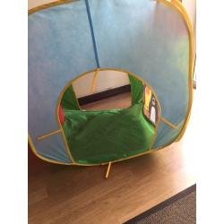 Childs pop up tent