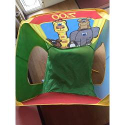 Childs pop up tent