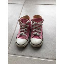 Converse size 9
