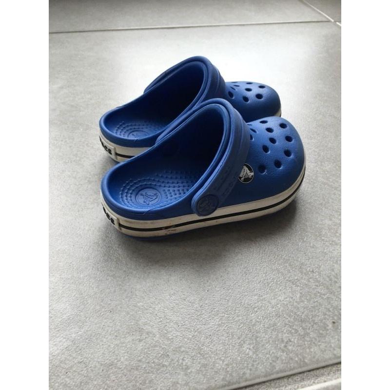 Crocs size 4 / 5