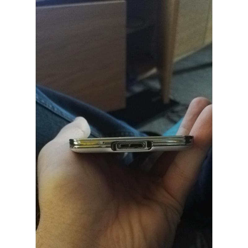 Samsung galaxy s5 mobile phone