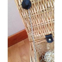 Hamper