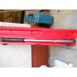 TORQUE WRENCH