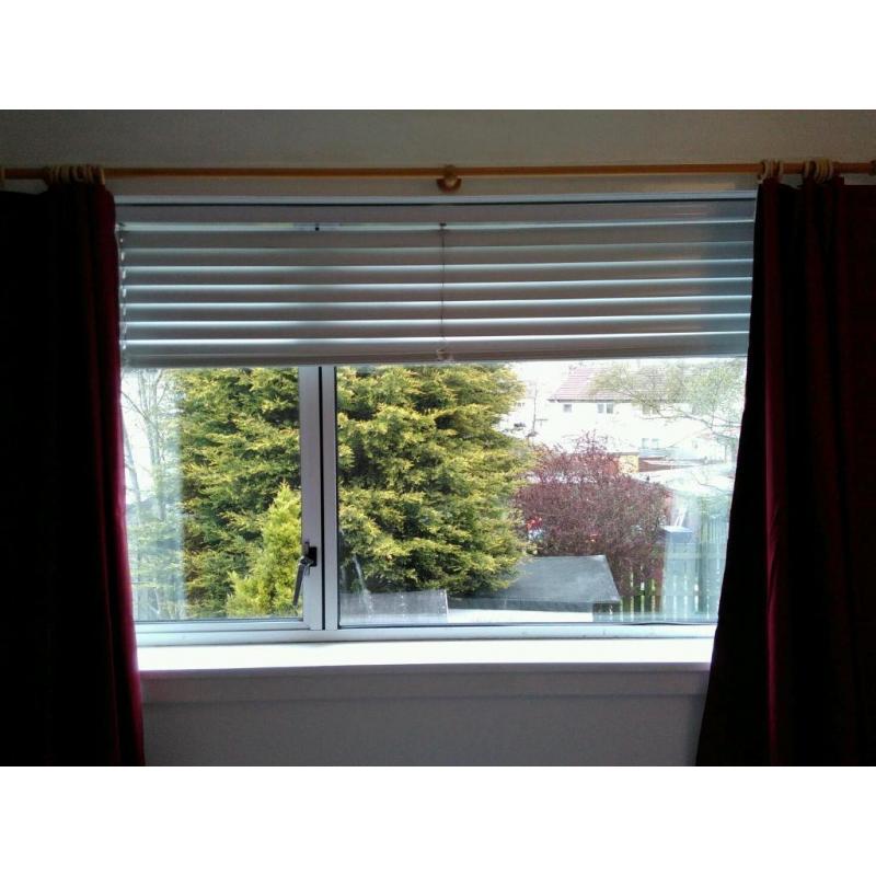 175cm venetian blinds. (gone, awaiting collection)
