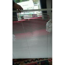 113.5cm venetian blinds (gone. awaiting collection)