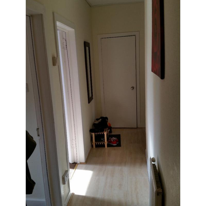 Double room in a shared 2 bedrooms flat
