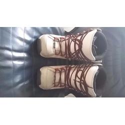 Factory Cruiser Size 5 Snowboard Boots