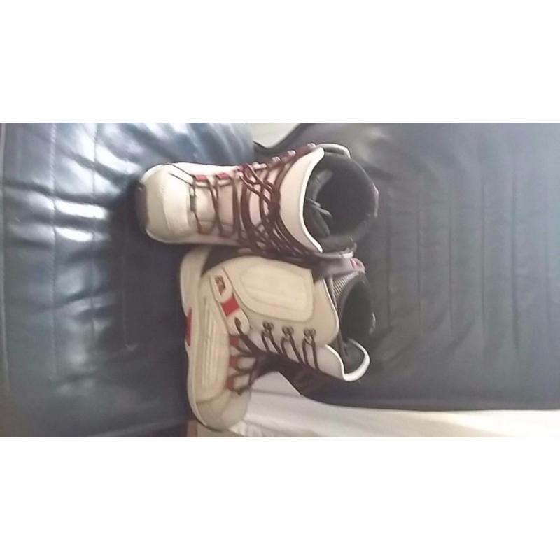 Factory Cruiser Size 5 Snowboard Boots
