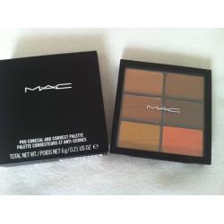 MAC Cosmetics Pro Conceal and Correct Palette/Dark