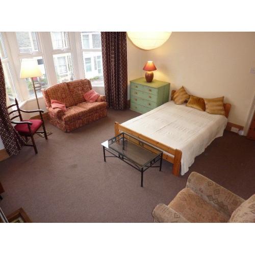 Huge Room to Rent Short or Long Term Horfield