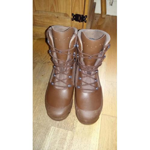brand new pair of haix boots