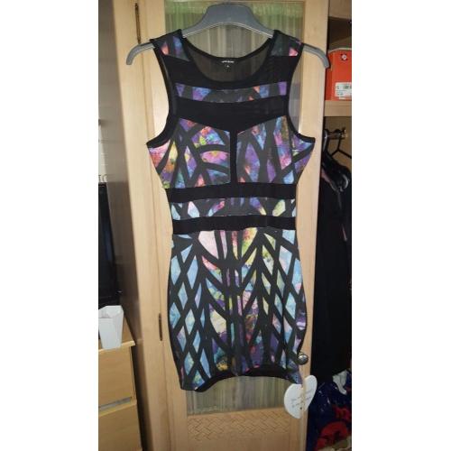 Size 8 river island black/ floral multicoloured bodycon dress like new worn once