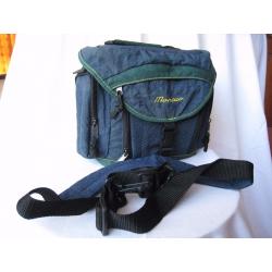 Medium size camera case