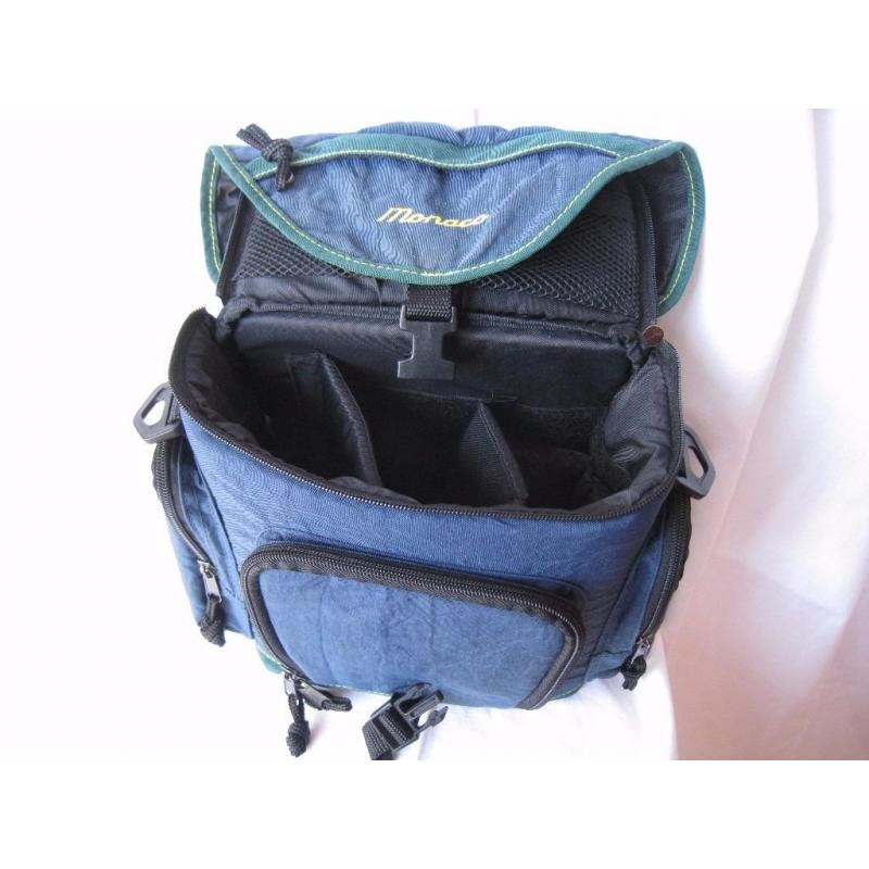 Medium size camera case