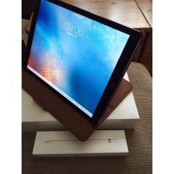 Apple Ipad Pro 12.9 32GB (Space Grey) With Apple Pen and Cover. Warranty until March 2017